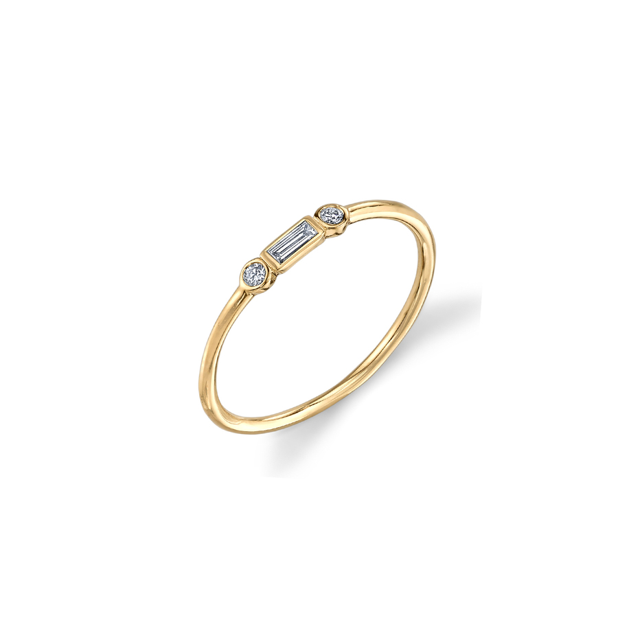 DIAMOND BAGUETTE AND BEZEL 14-carat gold ring
