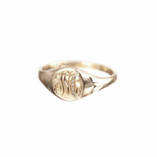 CLASSIC SIGNET 14-carat gold and diamond ring